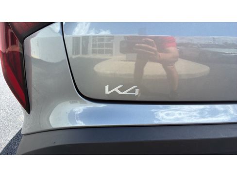 Used 2025 Kia K4 FWD image 25