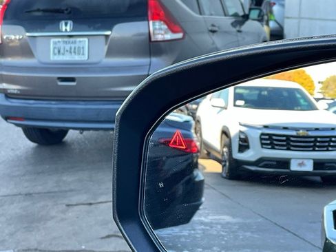 Used 2025 Hyundai Santa Fe SEL image 21