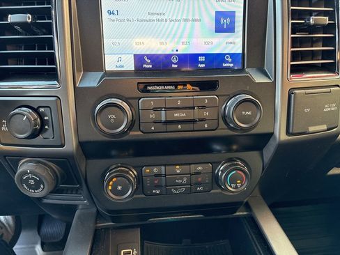 Used 2019 Ford F150 XLT w/ Equipment Group 302A Luxury image 16
