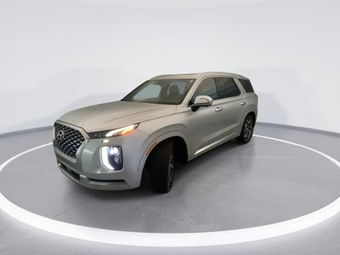 Used 2022 Hyundai Palisade Calligraphy w/ Winter Package FWD image 8