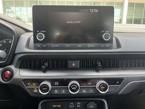 Used 2025 Honda CR-V EX image 11