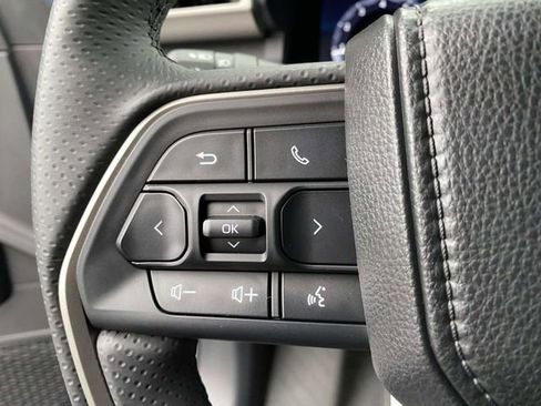Used 2025 Toyota 4Runner TRD Off-Road Premium AWD/4WD image 27