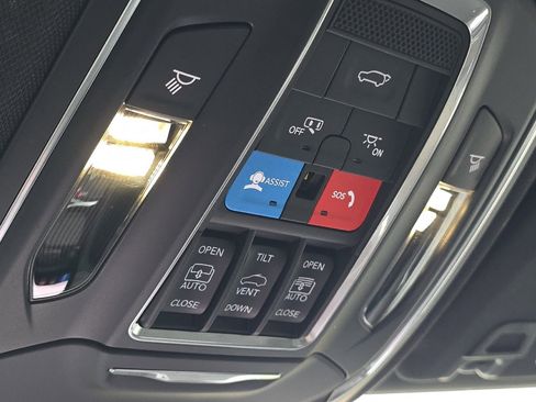 Used 2025 Jeep Grand Cherokee Limited 4xe image 24