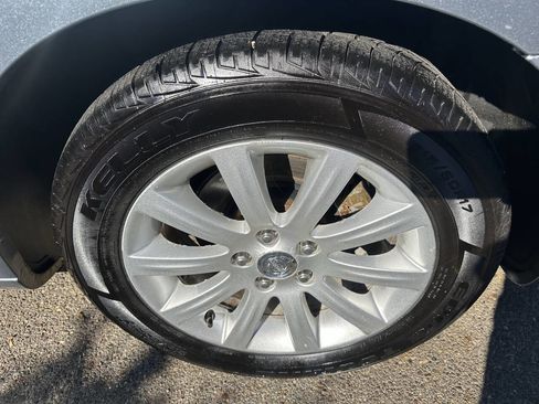 Used 2010 Chrysler Sebring Touring image 26