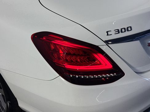 Used 2019 Mercedes-Benz C 300 Sedan image 36