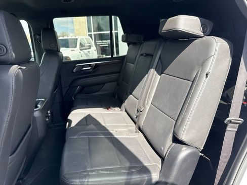 Used 2025 Chevrolet Tahoe LT AWD/4WD image 10