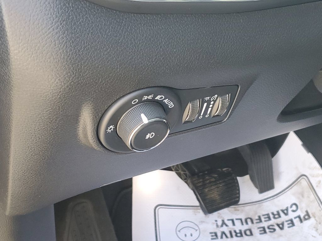 Used 2022 Jeep Compass Limited AWD/4WD image 9