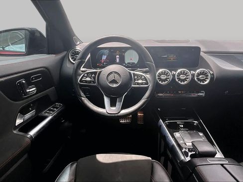 Certified 2021 Mercedes-Benz GLA 250 image 6