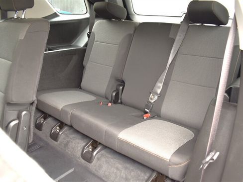 Used 2019 Chevrolet Traverse LT w/ LPO, Floor Liner Package AWD/4WD image 30