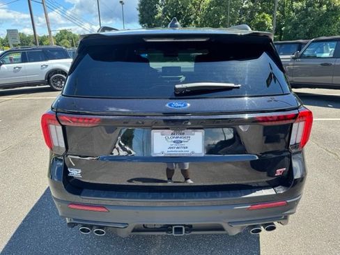 Used 2025 Ford Explorer ST AWD/4WD image 7