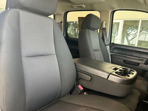 Used 2014 Chevrolet Silverado 2500 LT w/ Z71 Appearance Package AWD/4WD image 27