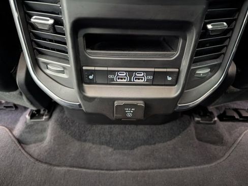 Used 2025 RAM 1500 Laramie AWD/4WD image 11