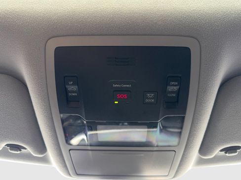 Used 2019 Lexus RX 350 FWD w/ Premium Package image 33