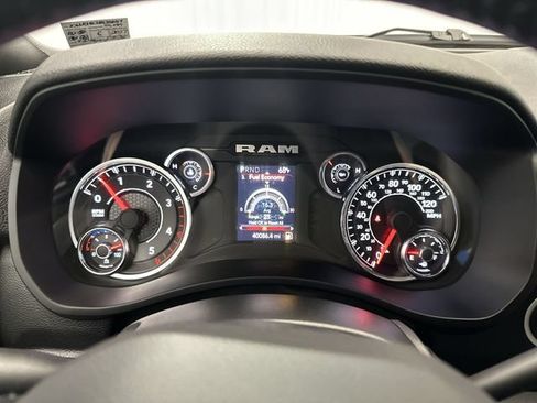 Used 2024 RAM 3500 Big Horn AWD/4WD image 14