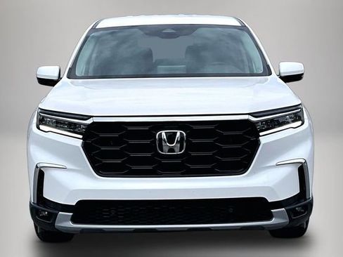 Certified 2025 Honda Pilot EX-L image 3