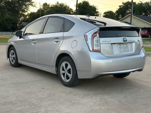 Used 2014 Toyota Prius Three FWD image 7