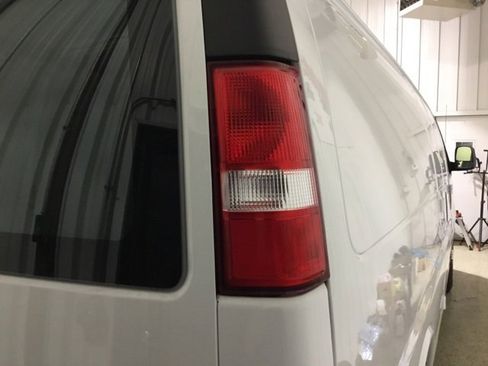 Used 2022 Chevrolet Express 2500 Extended w/ Driver Convenience Package image 15