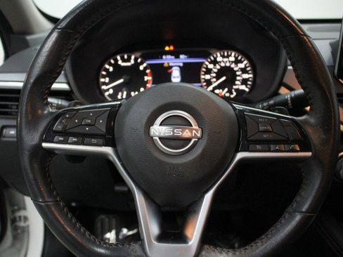 Used 2023 Nissan Altima 2.5 SR AWD/4WD image 10