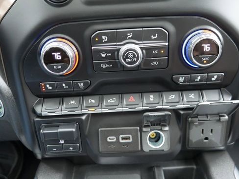 Used 2021 Chevrolet Silverado 1500 High Country w/ Safety Package II image 18