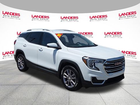 Used 2023 GMC Terrain SLT FWD image 1