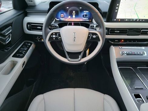 New 2026 Lincoln Aviator AWD image 31