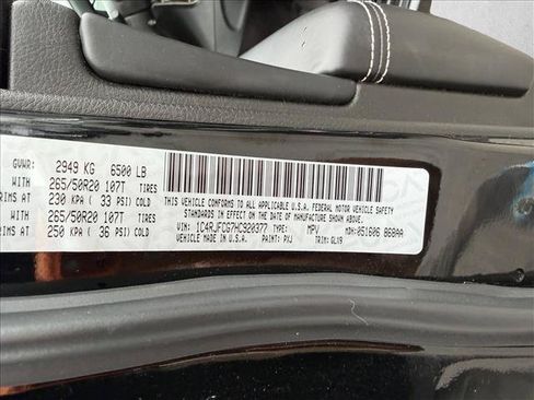 Used 2017 Jeep Grand Cherokee Overland AWD/4WD image 21