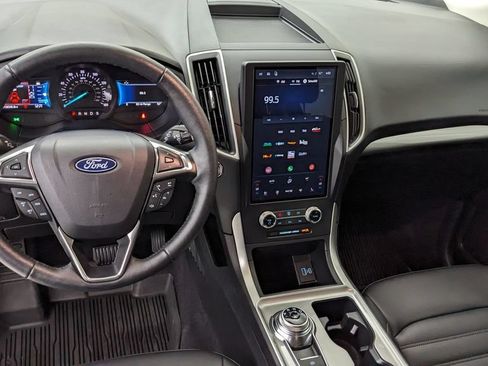 Certified 2024 Ford Edge SEL w/ Convenience Package AWD/4WD image 3