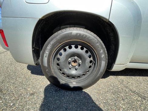 Used 2009 Chevrolet HHR LS FWD image 16