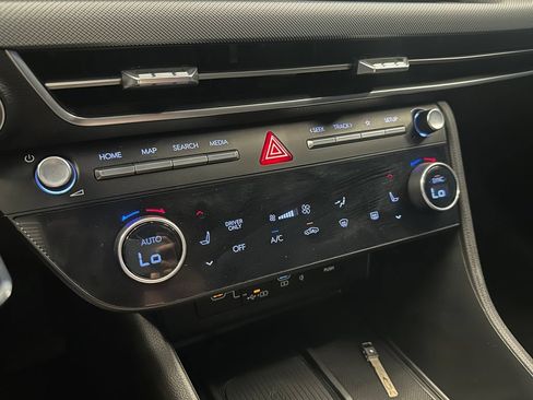 Used 2024 Hyundai Sonata SEL FWD image 15