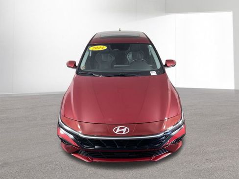 Used 2024 Hyundai Elantra Limited image 45