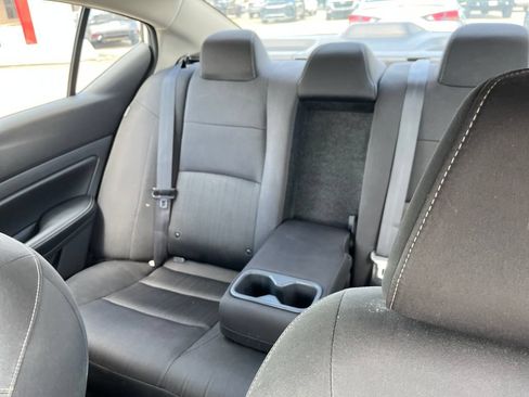 Used 2025 Nissan Altima 2.5 SV FWD image 13