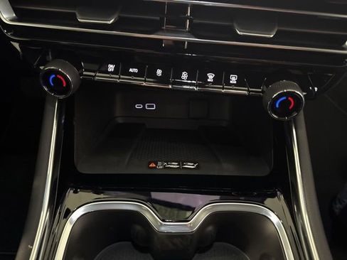 New 2026 Chevrolet Traverse LT FWD image 22
