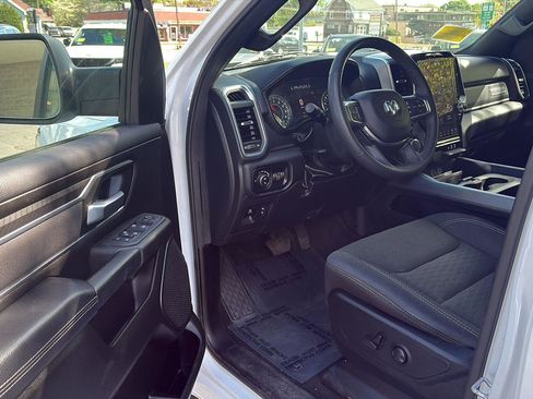 Used 2025 RAM 1500 Big Horn AWD/4WD image 14