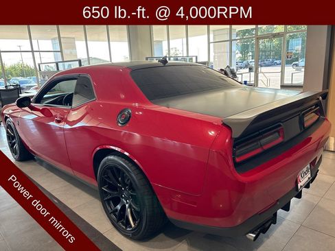 Used 2016 Dodge Challenger SRT Hellcat RWD image 26