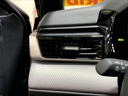 New 2026 Toyota Camry SE image 18