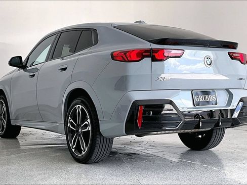 Used 2025 BMW X2 xDrive28i AWD/4WD image 14