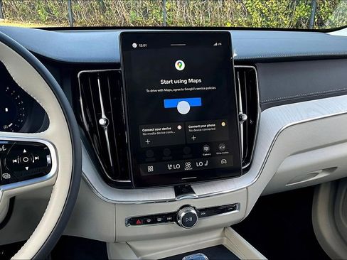 Used 2026 Volvo XC60 B5 Ultra w/ Protection Package Premier image 27