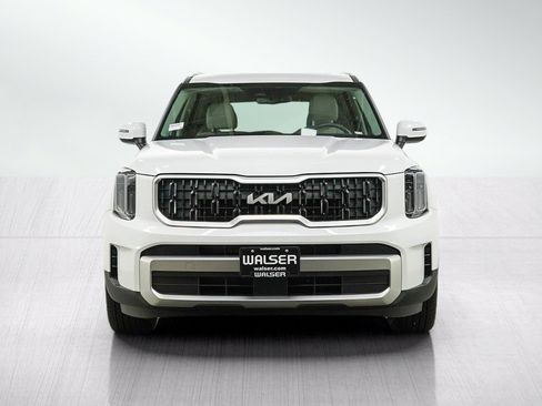 Used 2023 Kia Telluride EX w/ EX Captain's Chair Package AWD/4WD image 9