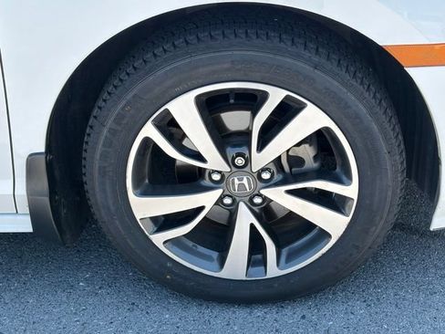 Used 2023 Honda Odyssey Touring image 11
