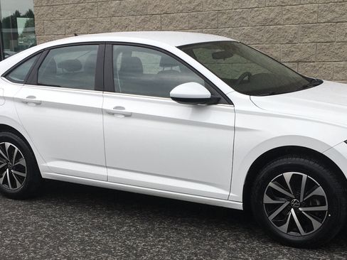 Certified 2023 Volkswagen Jetta S FWD image 3