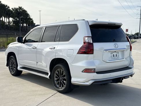 Used 2017 Lexus GX 460 Luxury AWD/4WD image 10