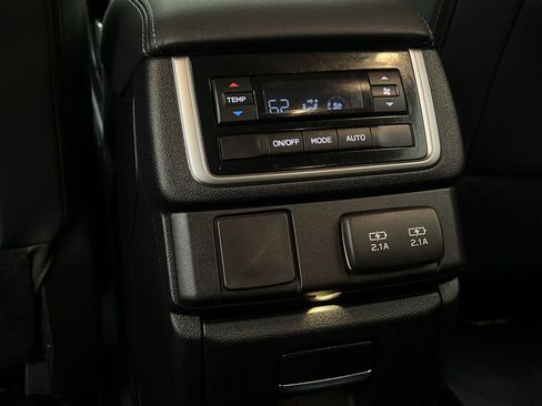 Used 2022 Subaru Ascent Onyx Edition image 33