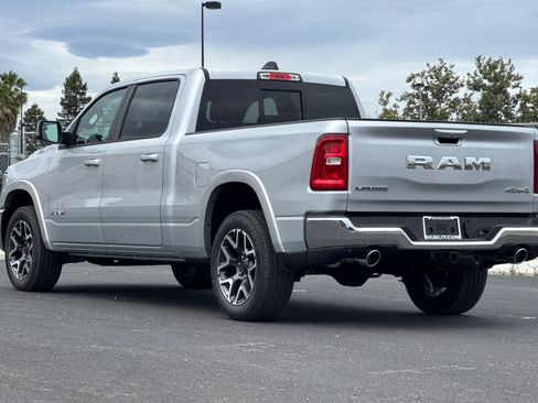 New 2026 RAM 1500 Laramie AWD/4WD image 5