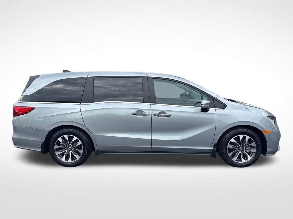 Certified 2024 Honda Odyssey EX-L image 6