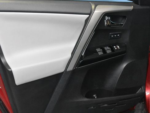 Used 2018 Toyota RAV4 Limited w/ All Weather Liner Package AWD/4WD image 4