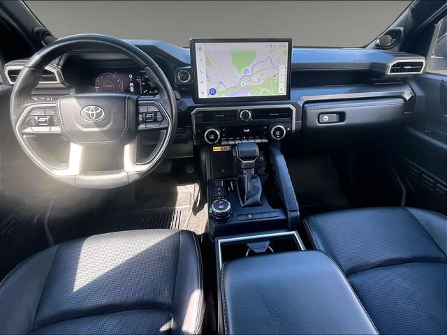 Used 2025 Toyota 4Runner Limited AWD/4WD image 16