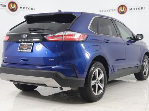 Used 2024 Ford Edge SEL w/ Convenience Package image 3