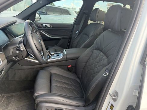 Certified 2023 BMW X5 sDrive40i w/ Luxury Seating Package RWD image 2