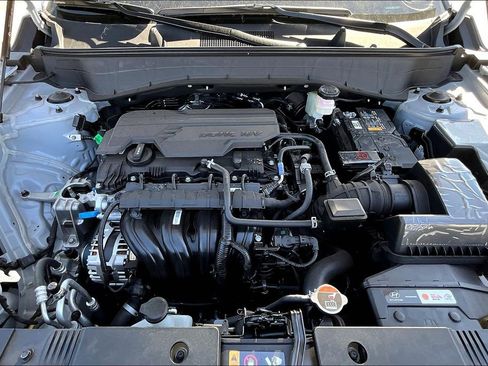 Used 2025 Hyundai Kona SEL FWD image 21