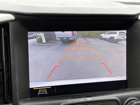 Used 2020 GMC Terrain SLT w/ Preferred Package image 16